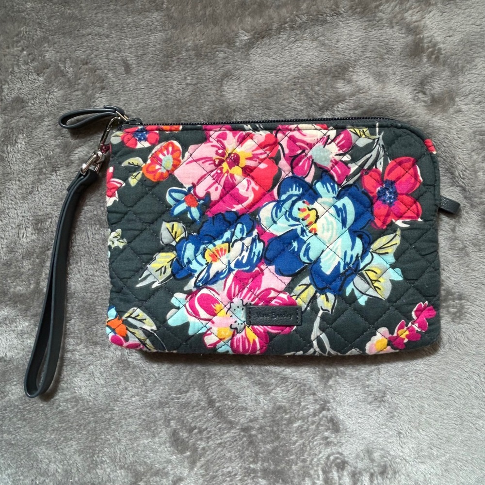 Vera Bradley Floral Quilted Cotton Wristlet Pouch Black Pink Blue Zip Clutch